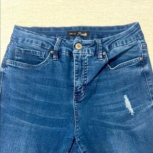 Royalty For Me Women's Denim Stretch Skinny Jeans - Size 8